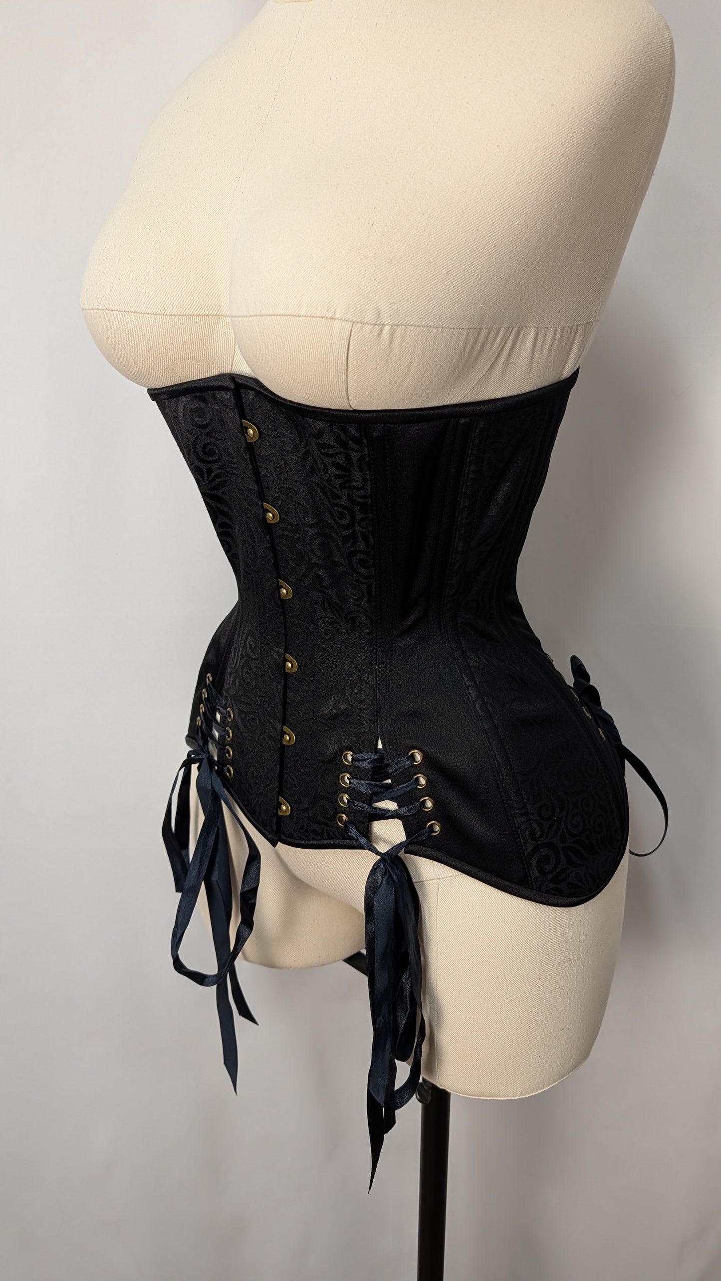 Black Floral Paisley Jacquard Steel Boned Low Hip Edwardian Underbust Corset